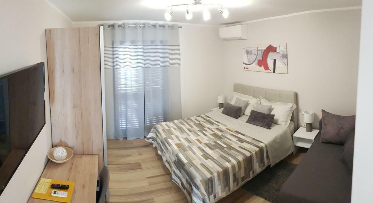 Apartments Alea Ровінь Екстер'єр фото